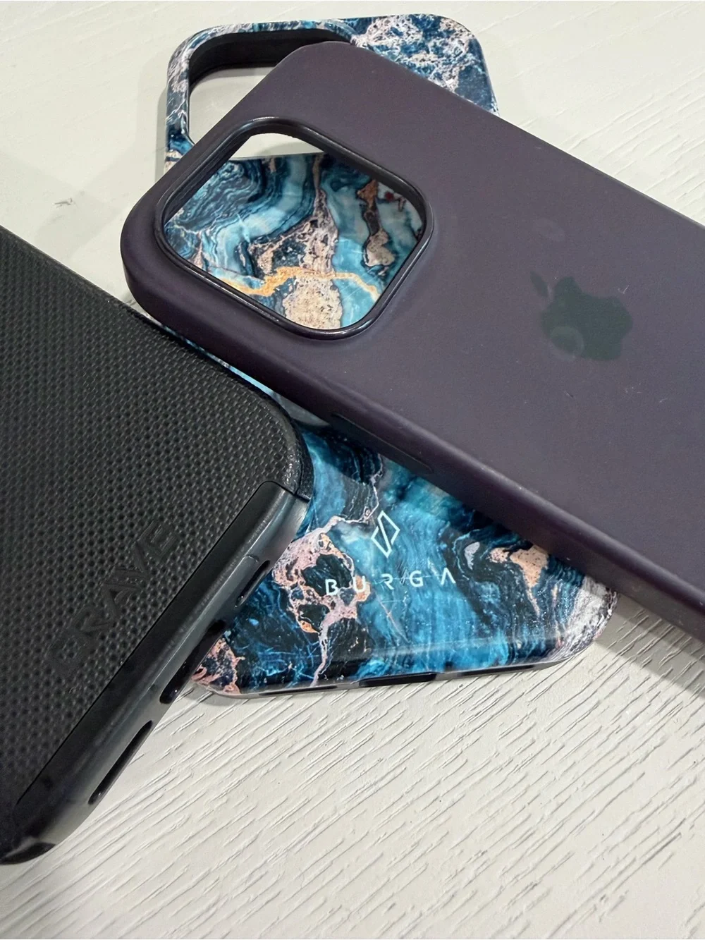 iPhone 14 Pro phone case bundle
